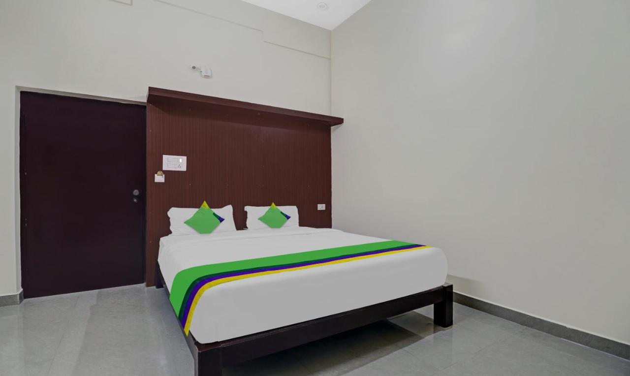 Grand Jp Inn Near 2 Km From Gundlupet Bus Stand Zewnętrze zdjęcie